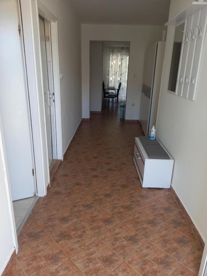 Apartmani Ivana Lopar Exterior photo